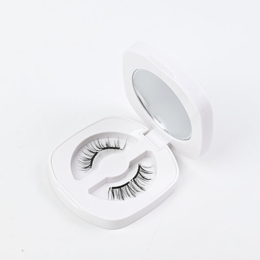One-piece magnetic false eyelashes