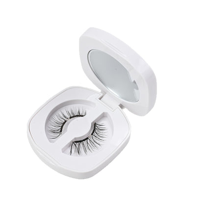 One-piece magnetic false eyelashes